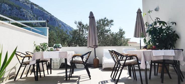 Holiday Home *